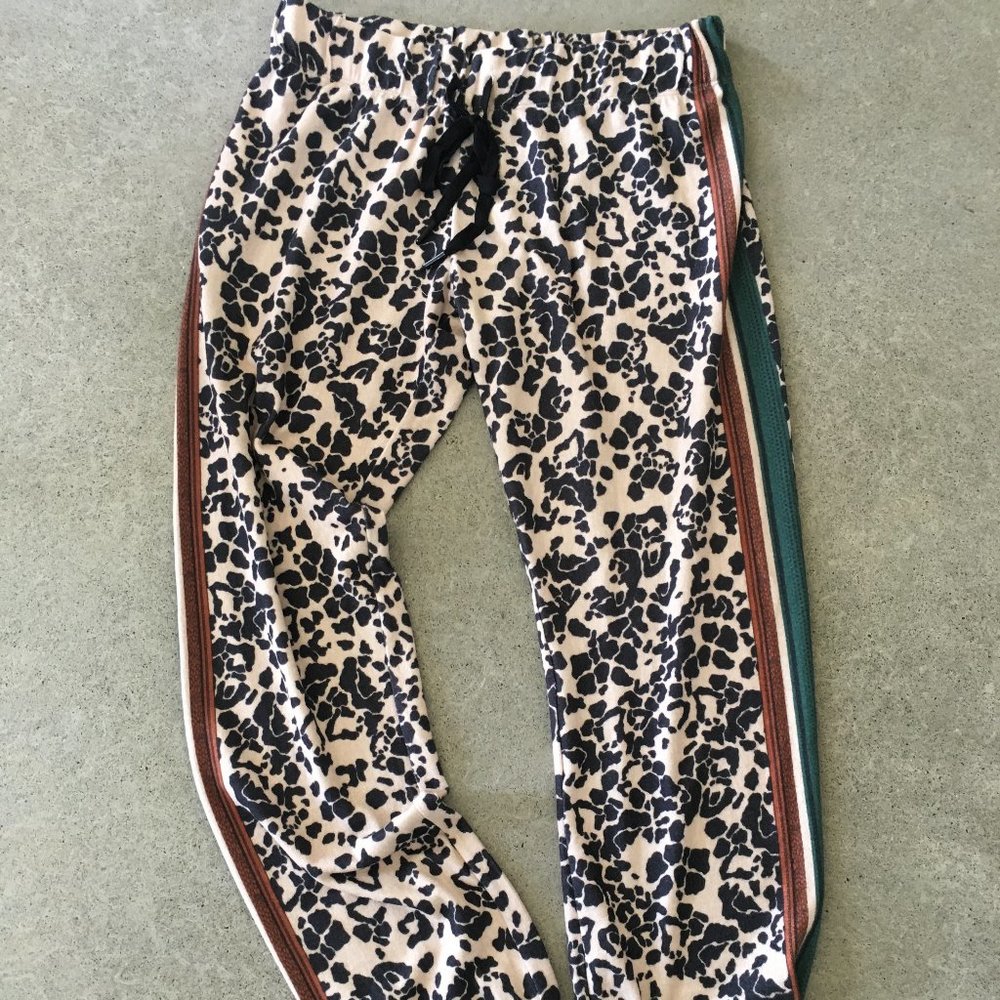 P.J. Salvage. Cozy Fleece Bottoms sz s